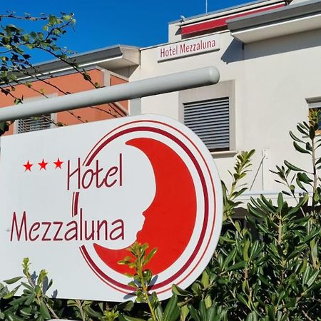 Hotel Mezzaluna Treviso Buitenkant foto