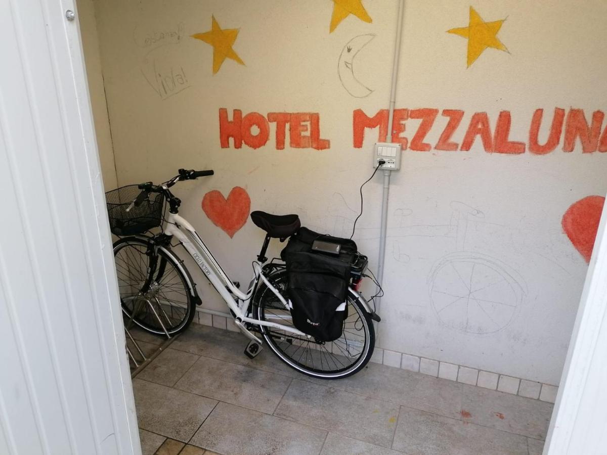 Hotel Mezzaluna Treviso Buitenkant foto