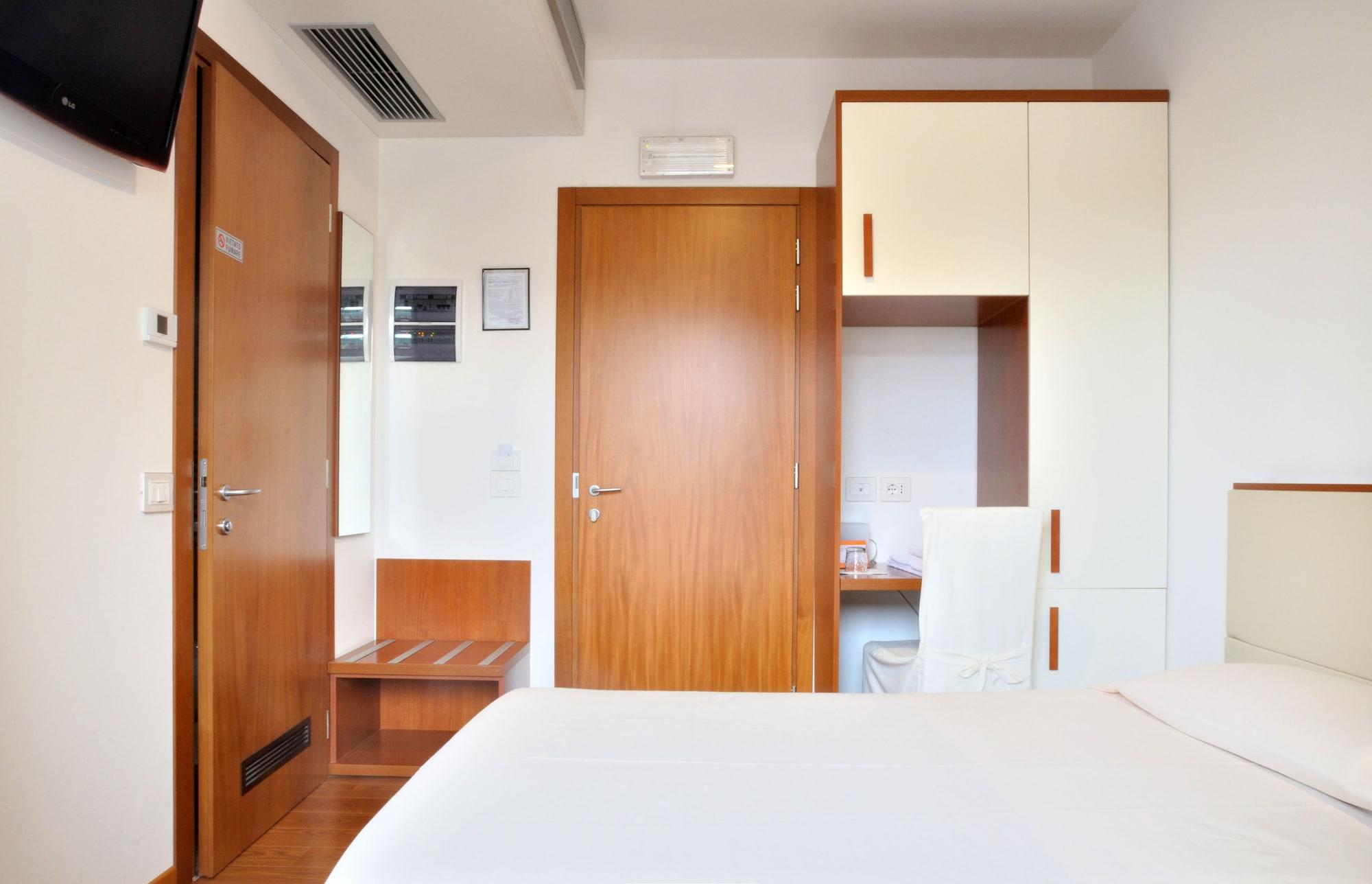 Hotel Mezzaluna Treviso Buitenkant foto