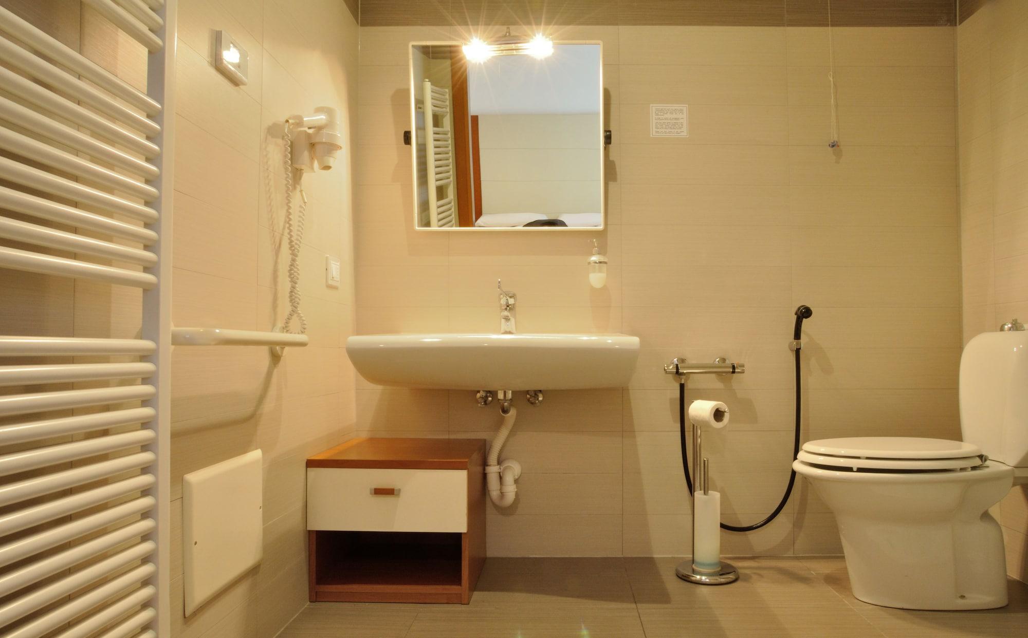 Hotel Mezzaluna Treviso Buitenkant foto