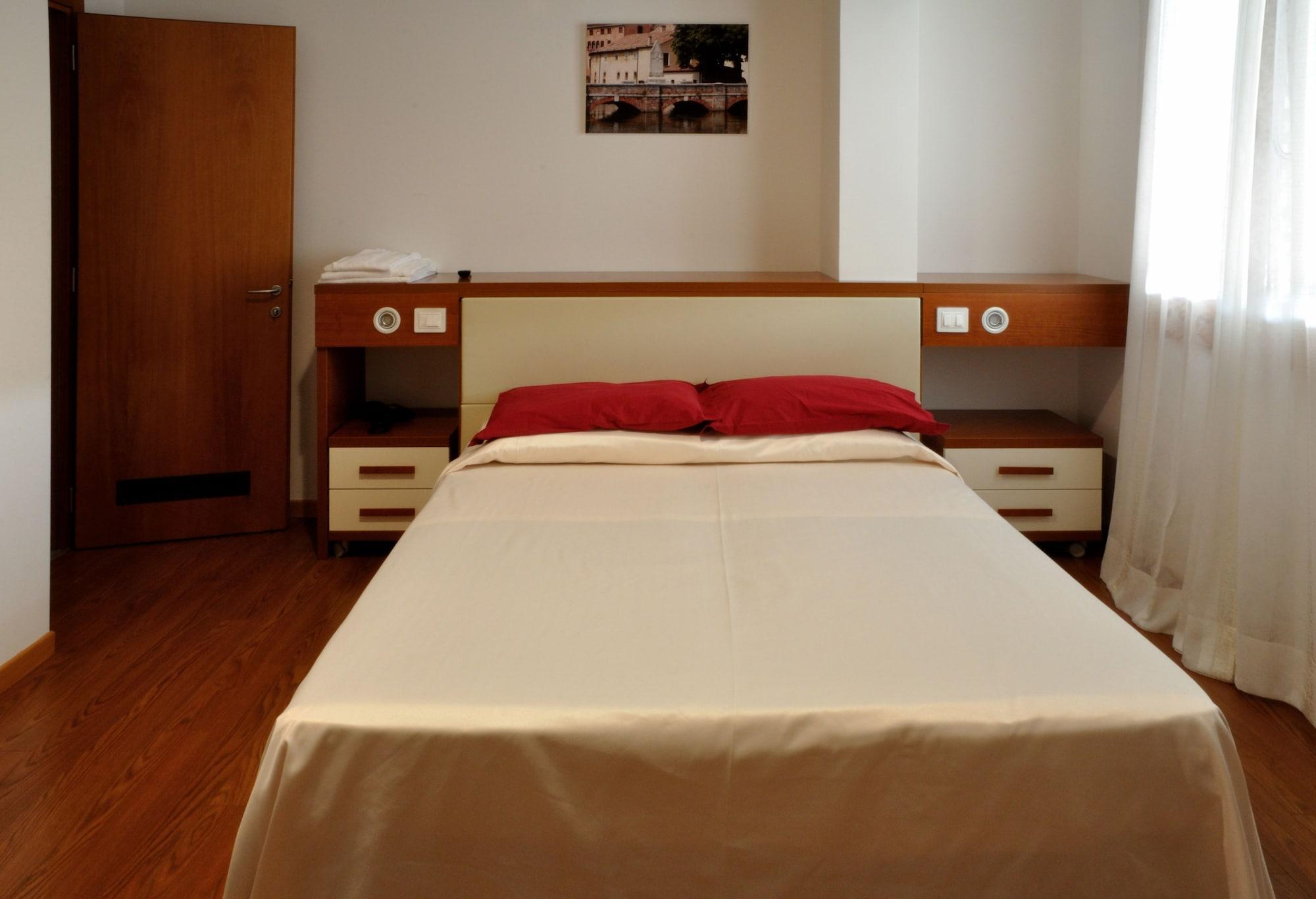Hotel Mezzaluna Treviso Buitenkant foto