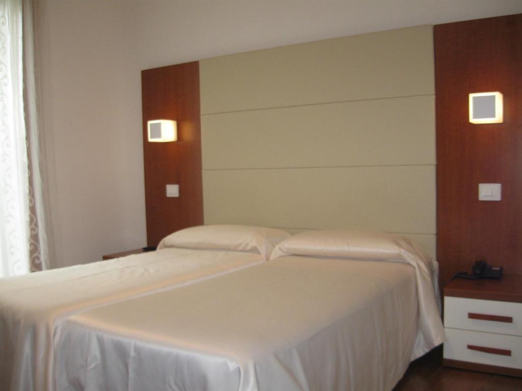 Hotel Mezzaluna Treviso Buitenkant foto