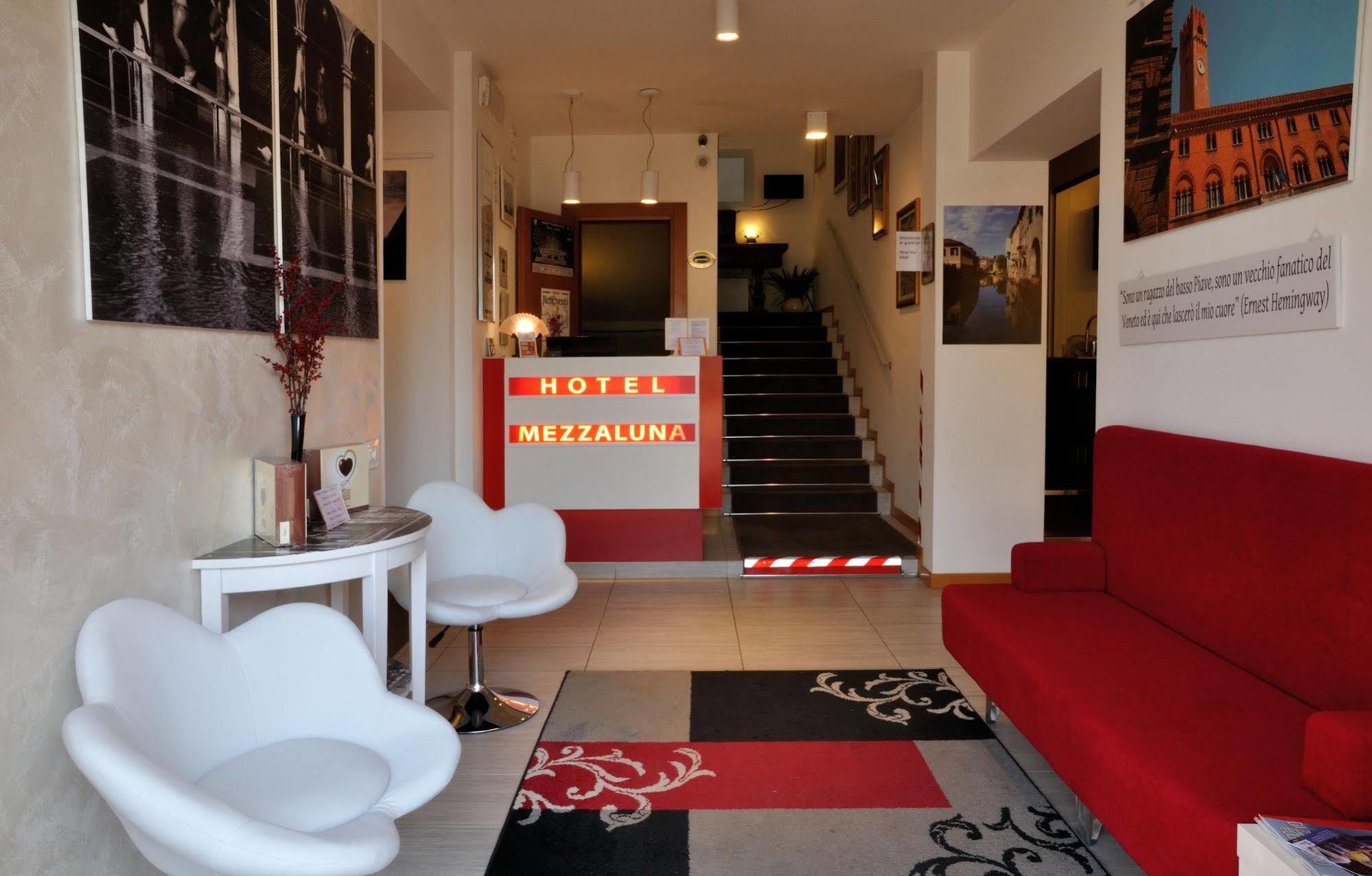 Hotel Mezzaluna Treviso Buitenkant foto